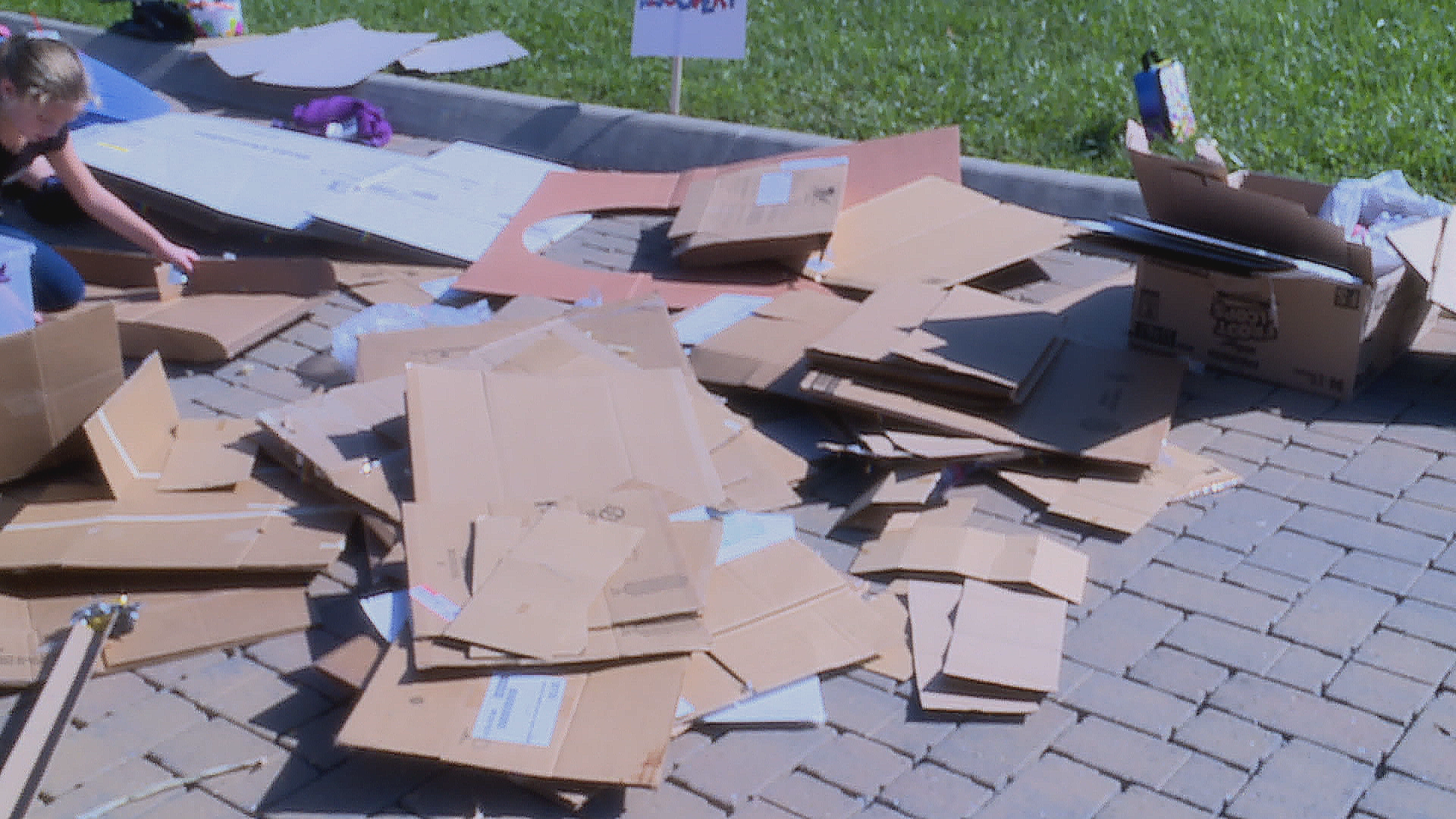 Thumbnail image for MCS ESP Cardboard Challenge